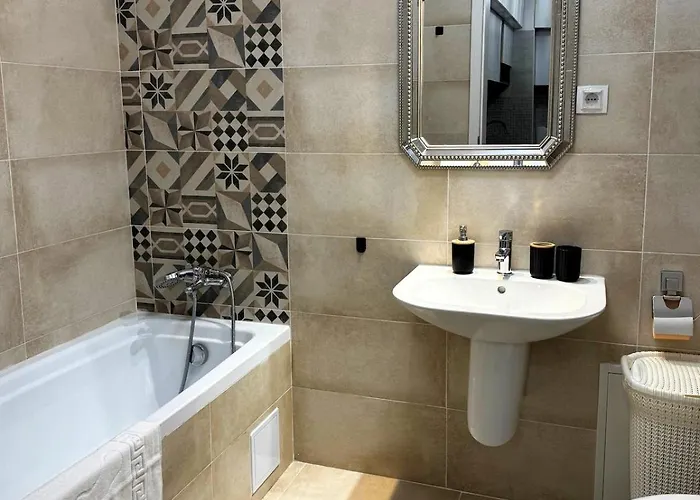 Mts 2br, 2ba Vivacity Iulius Apartmán Kluž